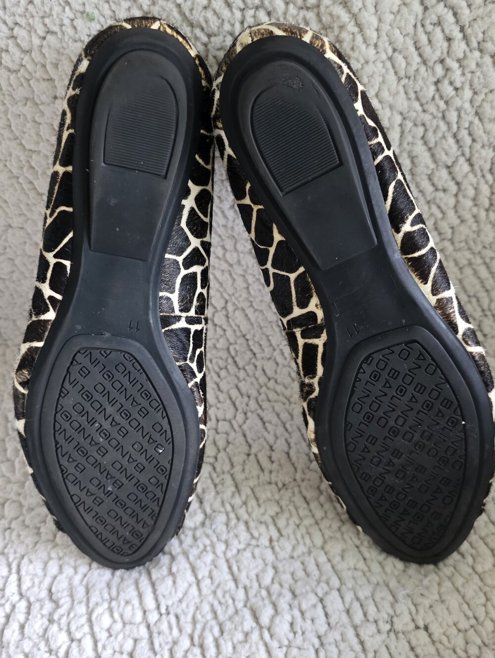 Bandolino Dark Chocolate Brown & Cream Peep-Toe Giraffe Print Flats Size 11 - Picture 5 of 9